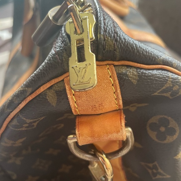 Louis Vuitton Monogram Keepall Bandouliere 55 - Picture 11 of 15